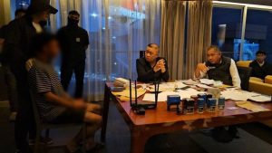 曼谷豪华酒店突袭！电信诈骗团伙3人落网 毒品+黄金洗钱链被斩断-测试测试