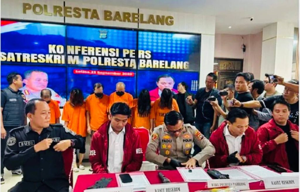 印尼破获”催眠调包术”！中国籍嫌犯专骗华裔老人，黑色塑料袋藏玄机-测试测试