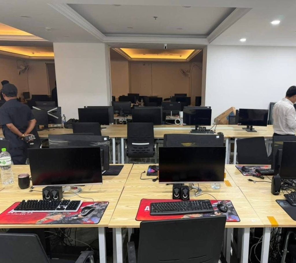 柬埔寨”金边清剿”！111人落网，印尼女性成”电诈血肉”，两辆豪车缴获-测试测试