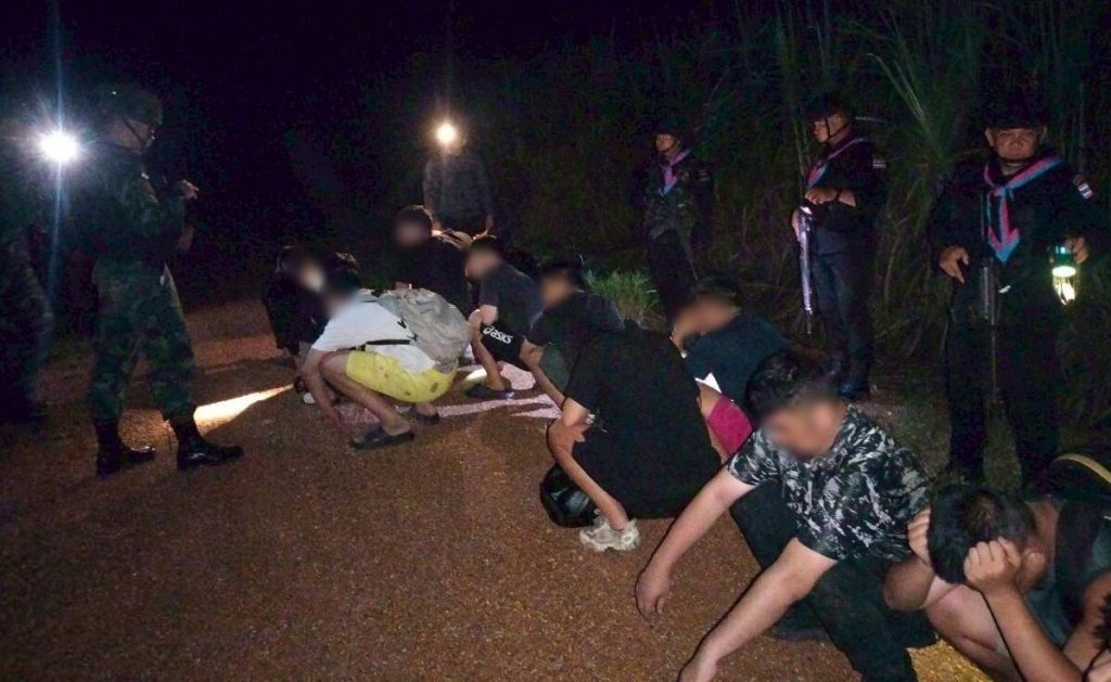 图片[2]-泰国军方”铁壁围剿”！14名中国偷渡客落网，13人无证件，金三角”非法通道”被斩断-测试测试