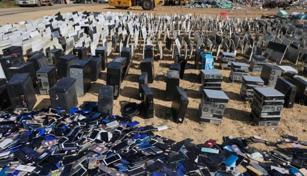 图片[2]-缅甸”铁腕清场”！近万件电诈设备血洗焚毁，猛拉垃圾场成”死亡熔炉-测试测试