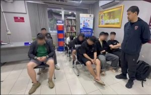 泰国警方在曼谷逮捕16名涉嫌跨国诈骗的中国嫌疑人-测试测试