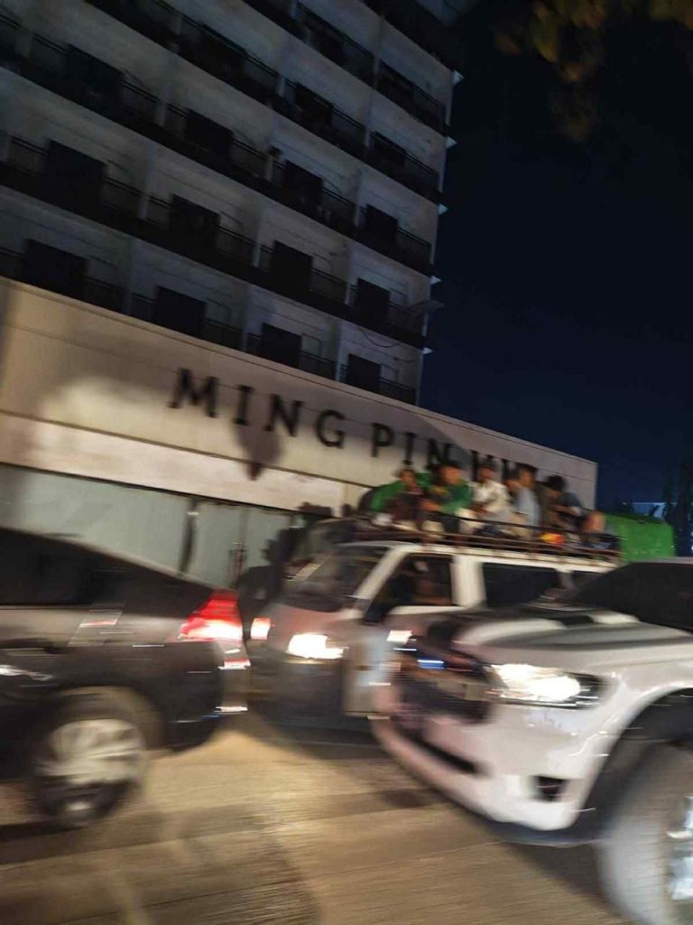 图片[5]-缅甸妙瓦底大逃亡！数千中国人连夜涌入，ZP人员11点还在撤，酒店挤爆！-测试测试