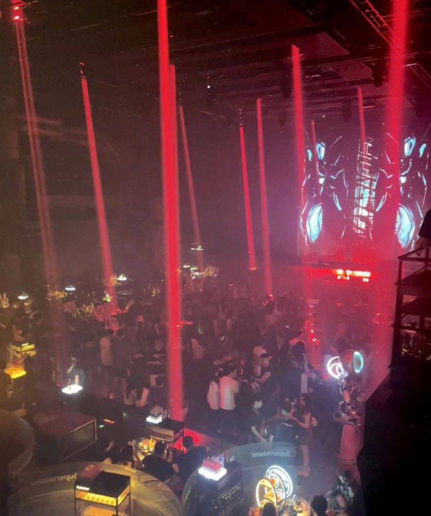 图片[2]-爆炸事件 内蒙 #轮奸 #迈阿密国际酒吧 #跳楼-测试测试